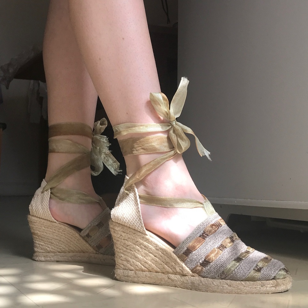 Wedge sandals